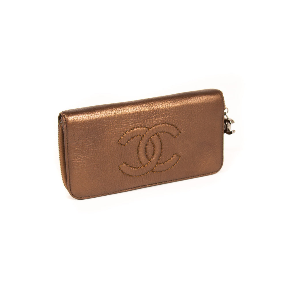 Chanel Luxe Ligne Wallet