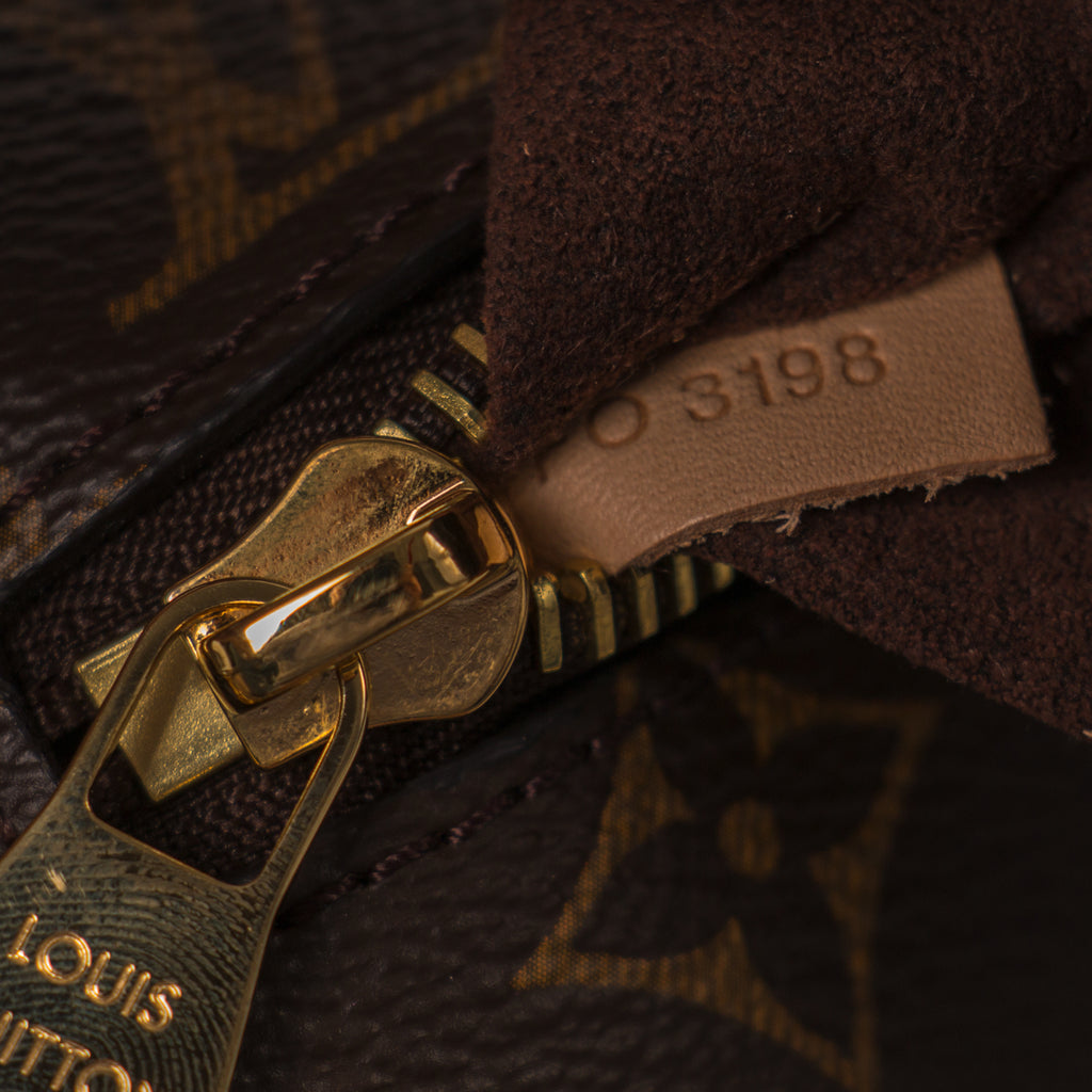 Louis Vuitton Monogram Pochette Metis Bags Louis Vuitton - Shop authentic new pre-owned designer brands online at Re-Vogue