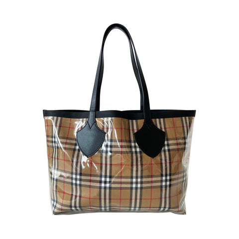 Prada Re-Edition 2005 Nylon Bag