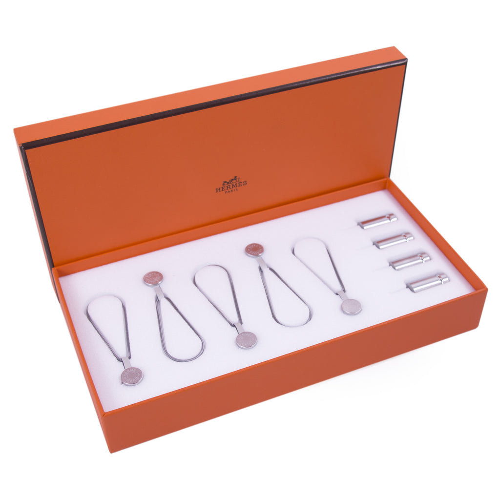 Hermès Scarf Magnetic Hanging System