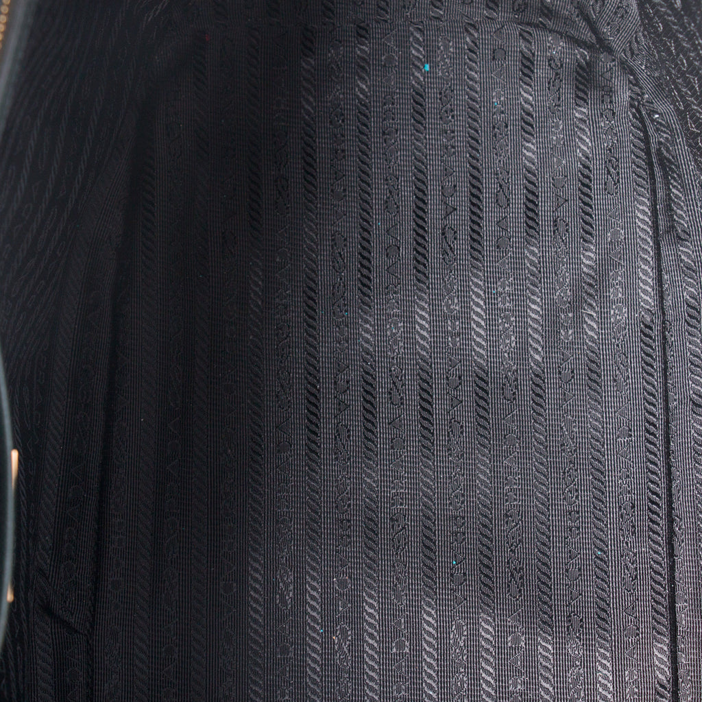 Prada Saffiano Lux Large Tote Bags Prada - Shop authentic new pre-owned designer brands online at Re-Vogue