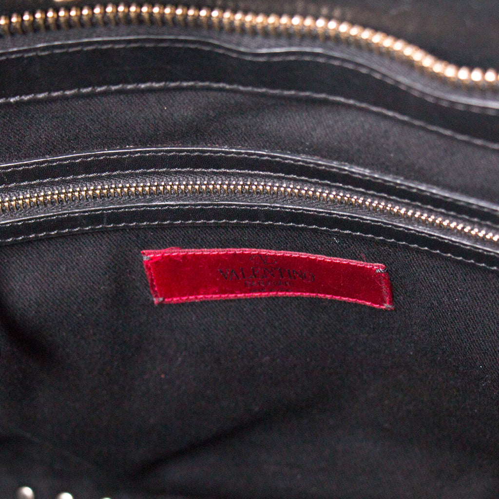 Valentino Black Rockstud Tote Bag Bags Valentino - Shop authentic new pre-owned designer brands online at Re-Vogue