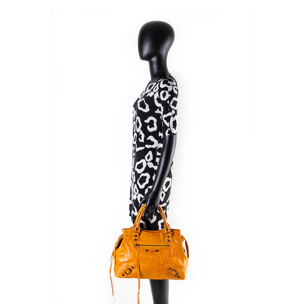 Balenciaga Lambskin Classic City Bag Bags Balenciaga - Shop authentic new pre-owned designer brands online at Re-Vogue