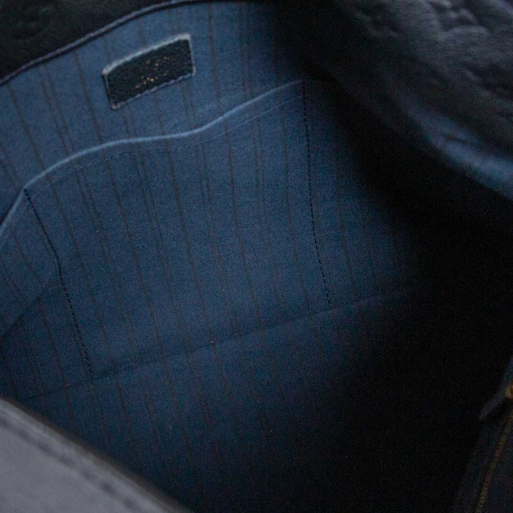 Louis Vuitton Monogram Empreinte Artsy MM Bags Louis Vuitton - Shop authentic new pre-owned designer brands online at Re-Vogue