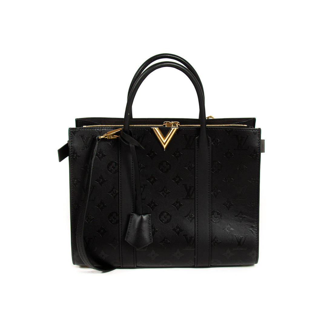 Louis Vuitton Very Tote MM Tote Bag Bags Louis Vuitton - Shop authentic new pre-owned designer brands online at Re-Vogue