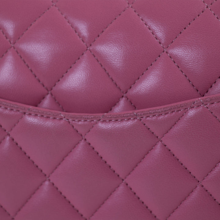 Chanel Classic Medium Double Flap Bags Chanel - Shop authentic new pre-owned designer brands online at Re-Vogue