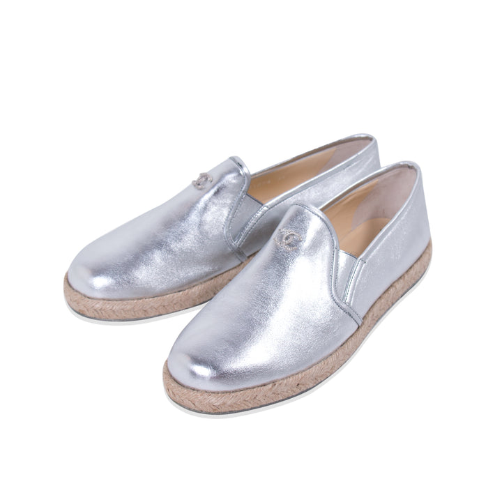 Chanel Silver Metallic Leather Espadrilles Shoes Chanel - Shop authentic new pre-owned designer brands online at Re-Vogue