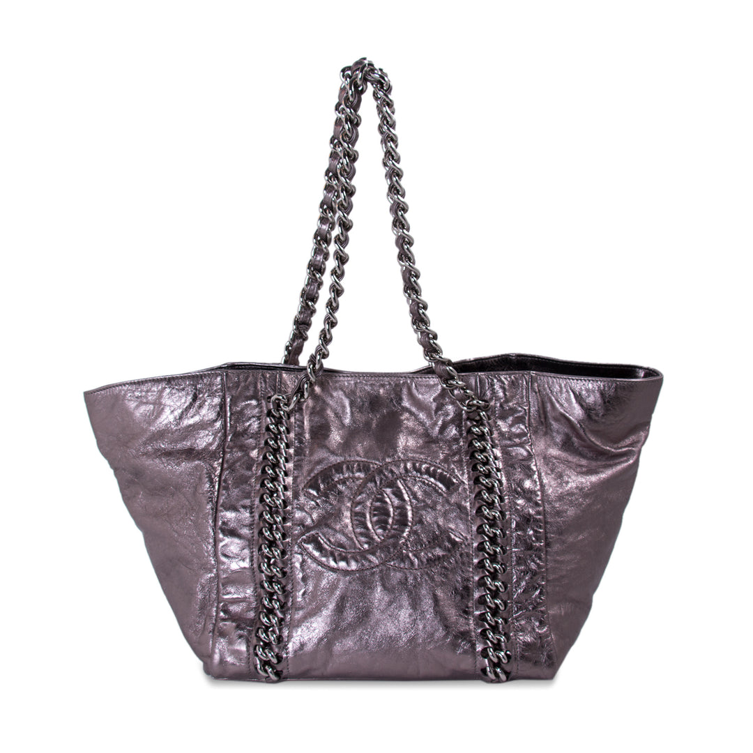 Chanel Large Modern Chain E/W Tote Bags Chanel - Shop authentic new pre-owned designer brands online at Re-Vogue