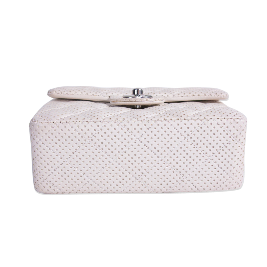 Chanel Classic Square Mini Flap Bag Bags Chanel - Shop authentic new pre-owned designer brands online at Re-Vogue