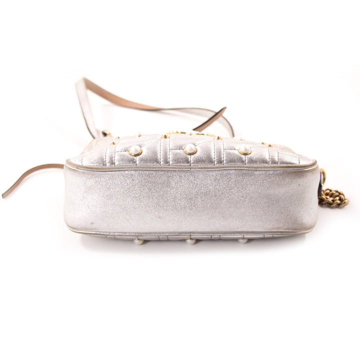 Gucci GG Marmont Matelassé Silver Metallic Bag Bags Gucci - Shop authentic new pre-owned designer brands online at Re-Vogue