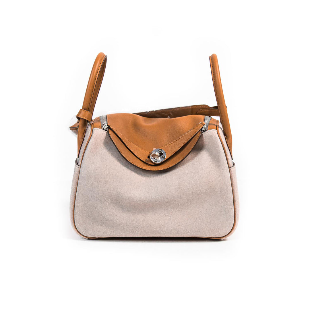 Hermès Grizzly Swift Lindy 26 Bags Hermès - Shop authentic new pre-owned designer brands online at Re-Vogue