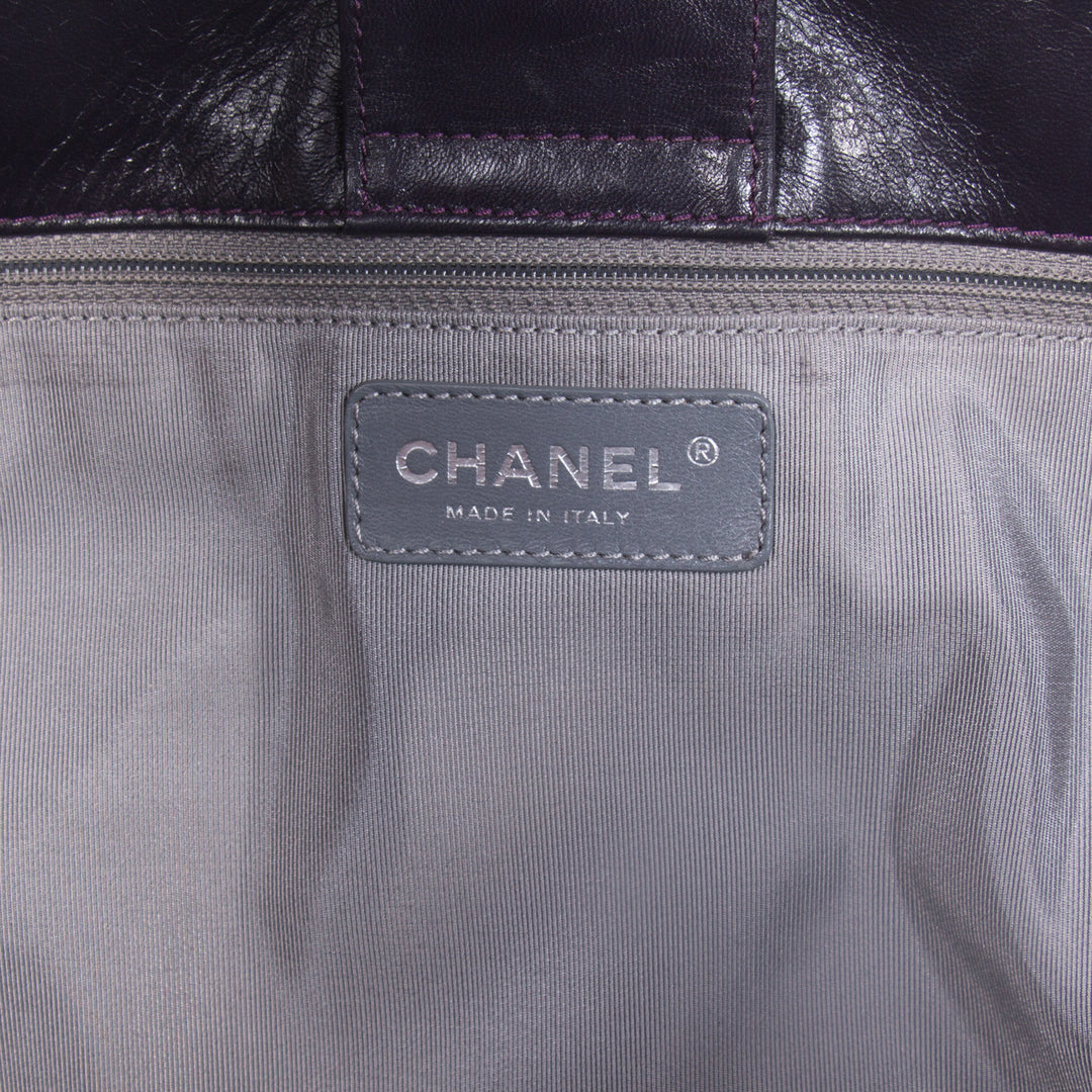 Chanel Ultra Soft Cerf Tote Bags Chanel - Shop authentic new pre-owned designer brands online at Re-Vogue