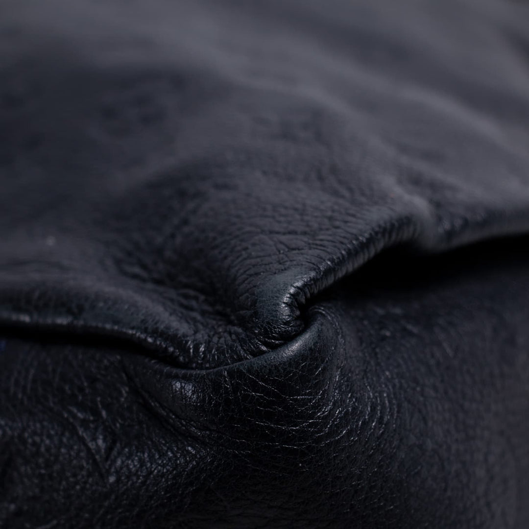 Louis Vuitton Monogram Empreinte Artsy MM Bags Louis Vuitton - Shop authentic new pre-owned designer brands online at Re-Vogue