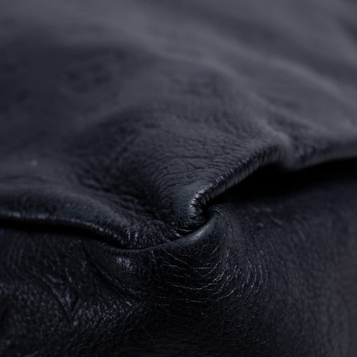 Louis Vuitton Monogram Empreinte Artsy MM Bags Louis Vuitton - Shop authentic new pre-owned designer brands online at Re-Vogue