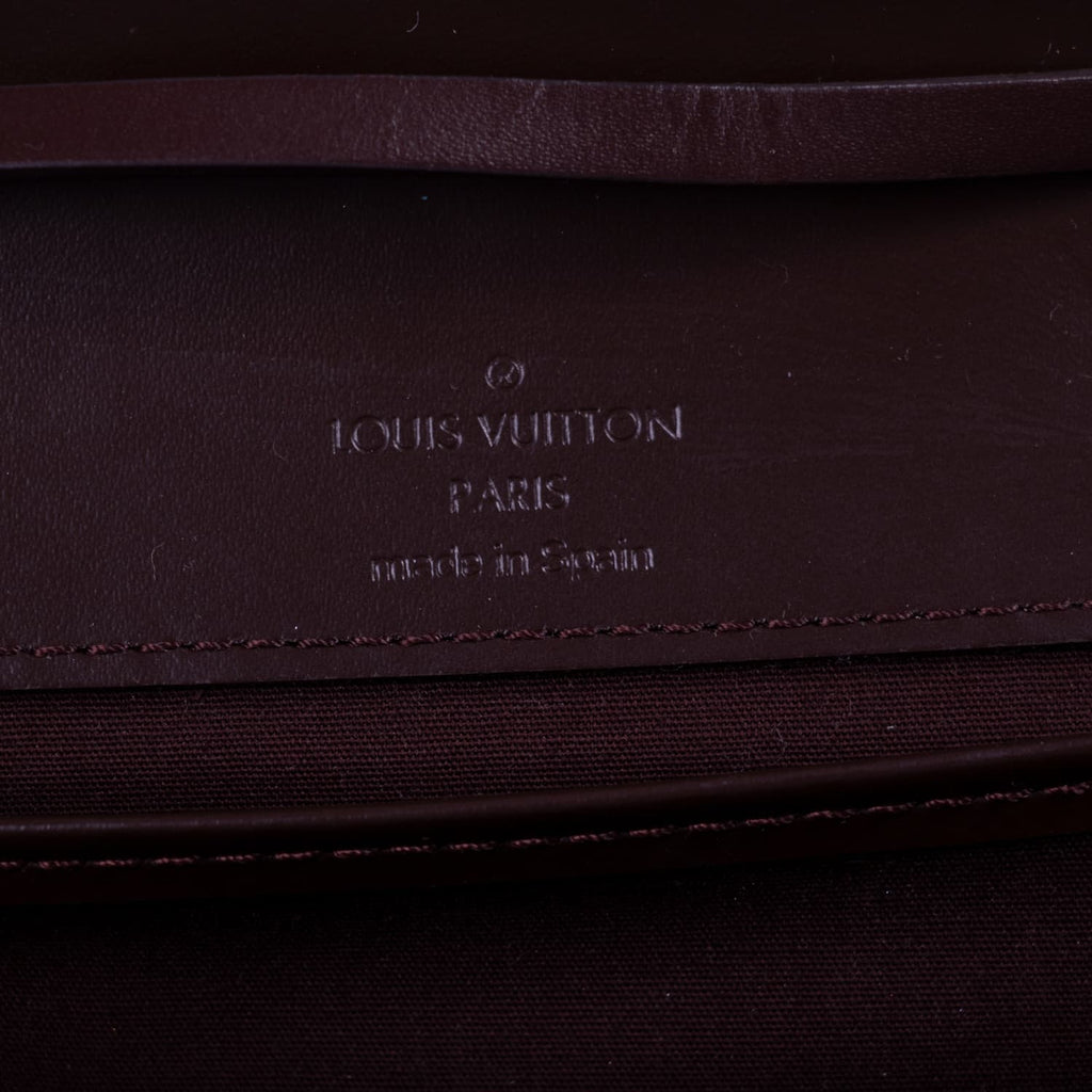 Louis Vuitton Epi Honfleur Clutch Bags Louis Vuitton - Shop authentic new pre-owned designer brands online at Re-Vogue