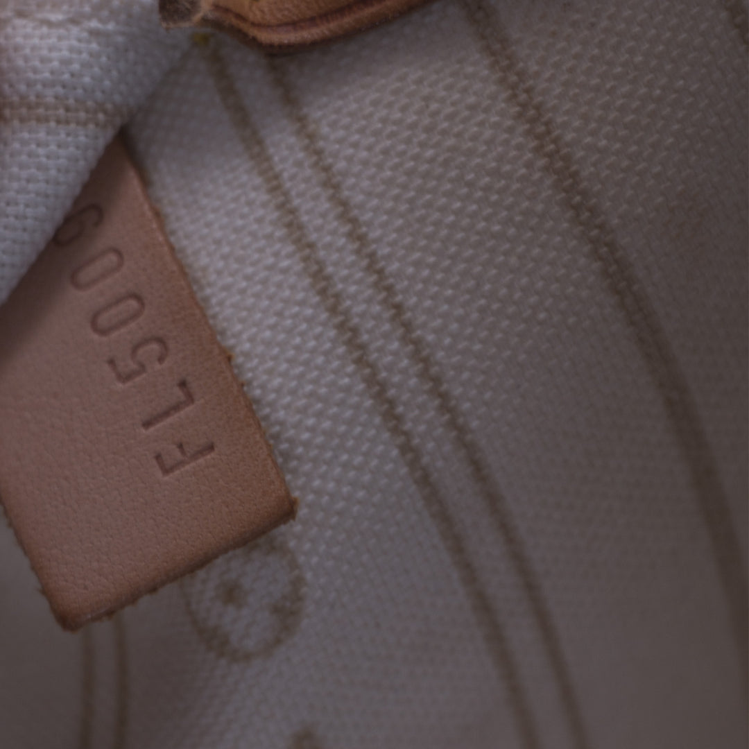 Louis Vuitton Damier Azur Neverfull GM Bags Louis Vuitton - Shop authentic new pre-owned designer brands online at Re-Vogue