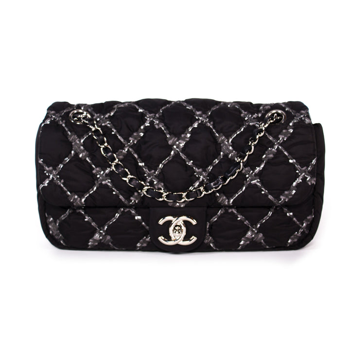 Chanel Nylon Tweed Stitch Bubble Flap Bags Chanel - Shop authentic new pre-owned designer brands online at Re-Vogue