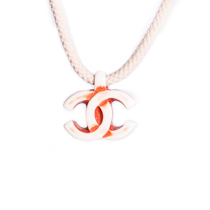 Chanel Resin CC Necklace - revogue