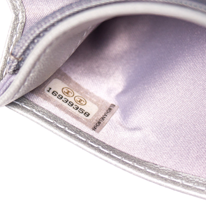 Chanel Camelia Bifold Wallet Accessories Chanel - Shop authentic new pre-owned designer brands online at Re-Vogue